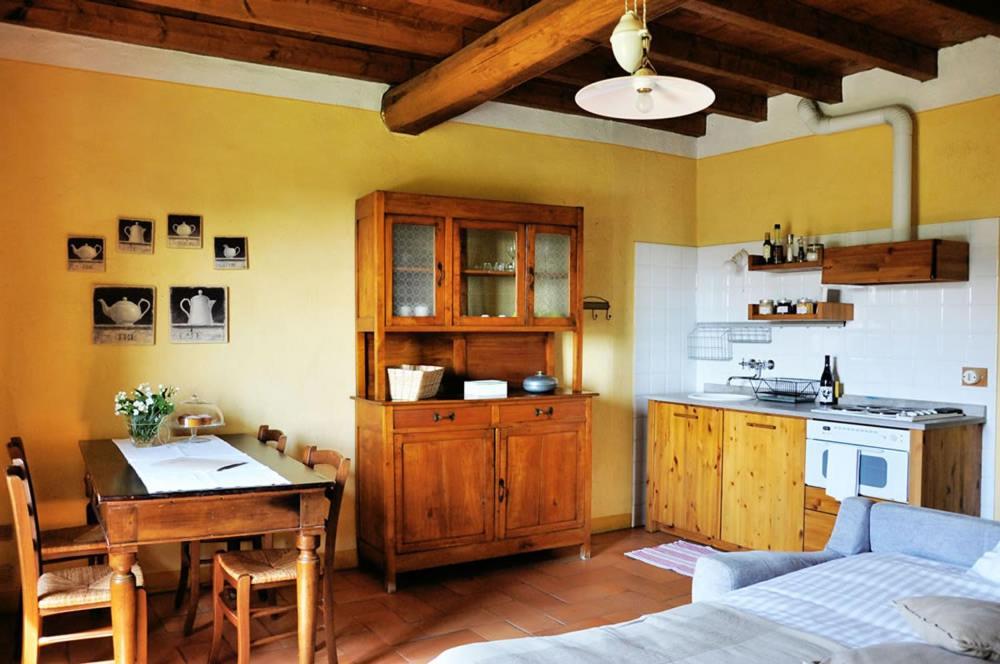 Agriturismo La Costa - Casa Vacanze Rovagnate Buitenkant foto