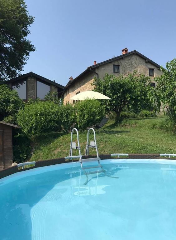 Agriturismo La Costa - Casa Vacanze Rovagnate Buitenkant foto